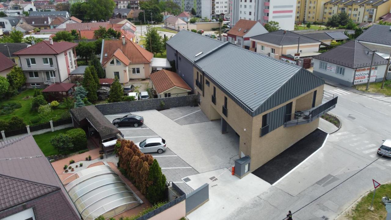 Project Ik Luxury Apartments Sered' Dış mekan fotoğraf