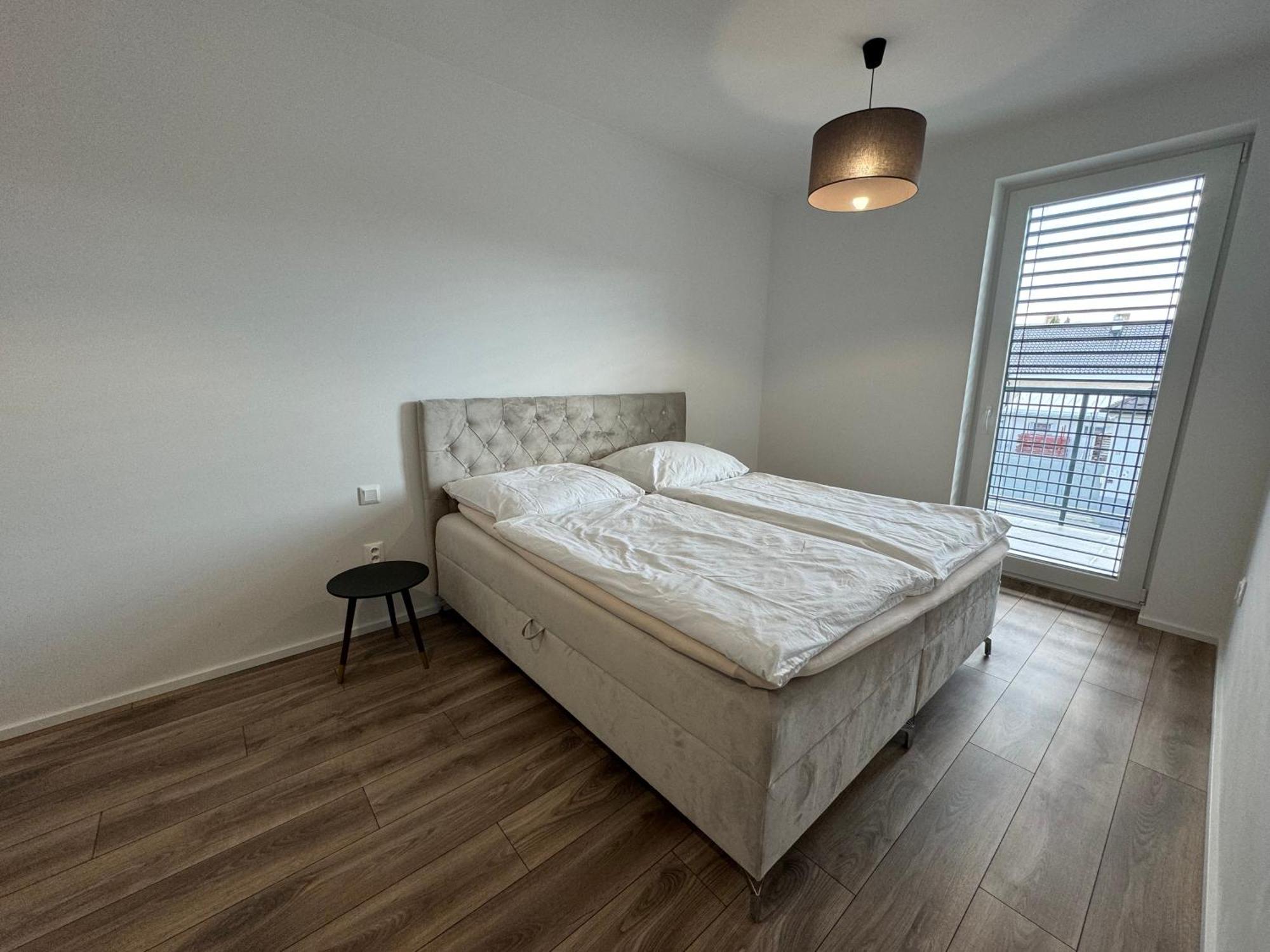 Project Ik Luxury Apartments Sered' Dış mekan fotoğraf